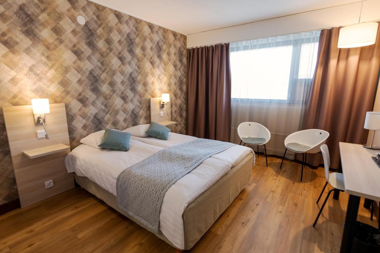 Hotel Kivitasku Kaarina Extérieur photo